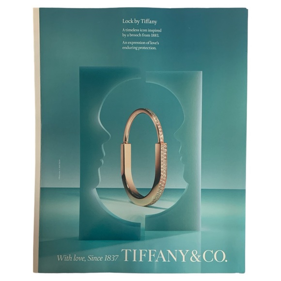 Town & Country Magazine May 2024 Maya Rudolph Big Pharma Murder Mystery - Picture 3 of 5